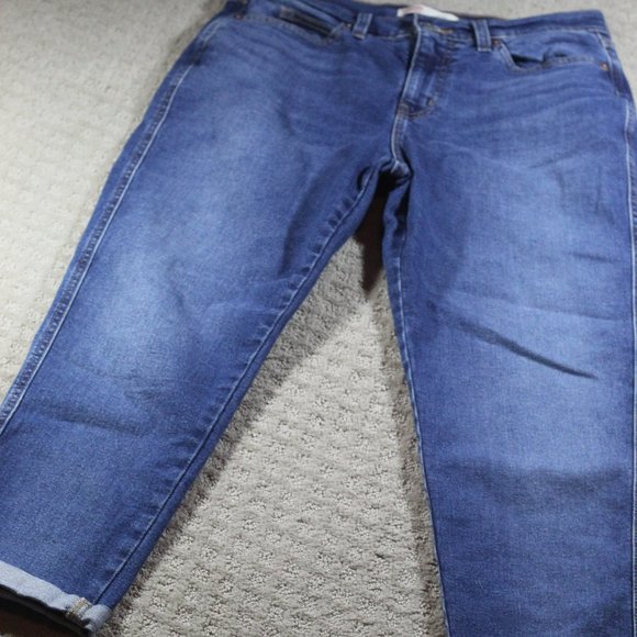 Signature Levi Strauss Size 6 Heritage Boyfriend Rolled Hem Jeans - Picture 1 of 6